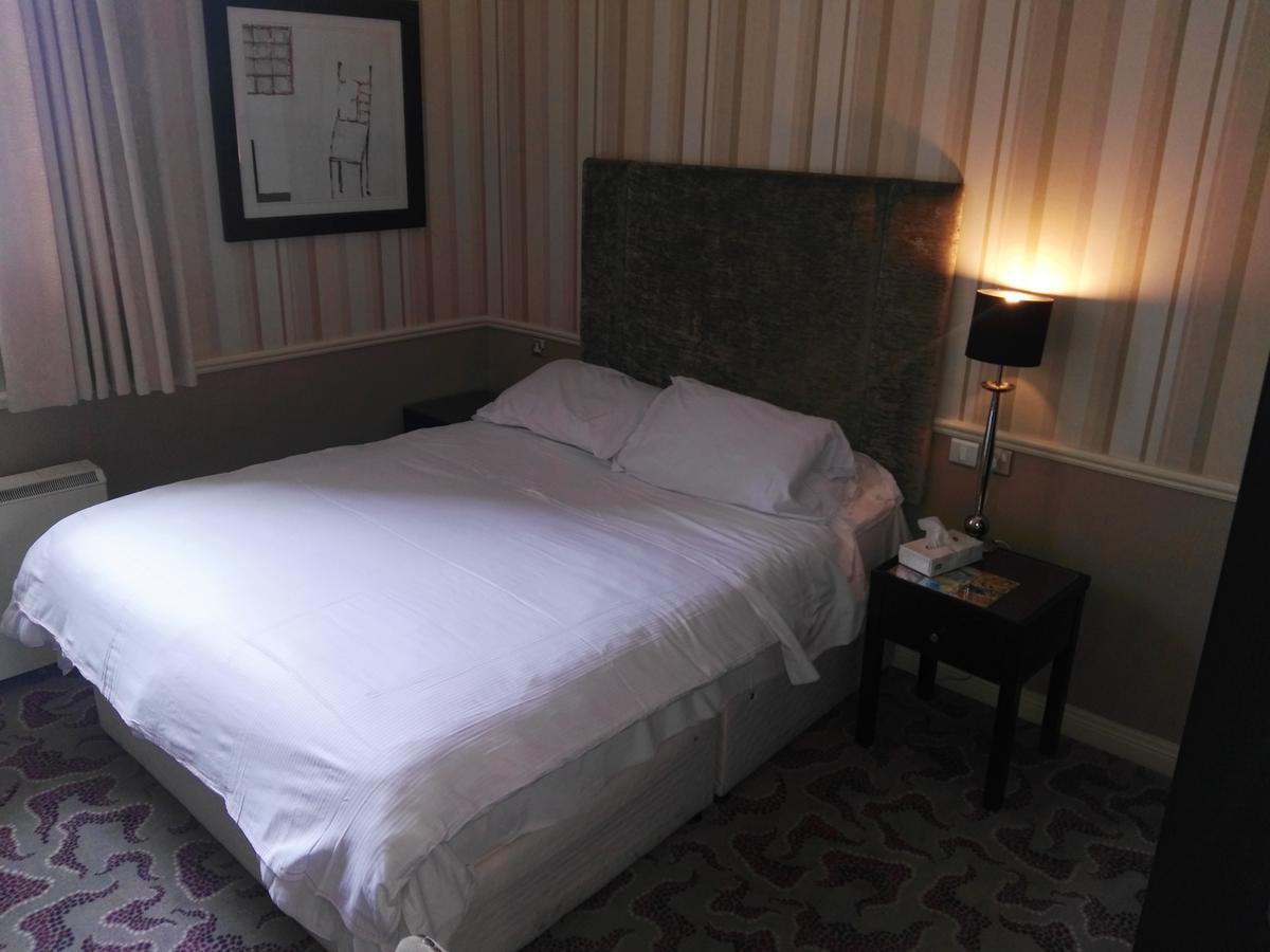 Naas Court Hotel Экстерьер фото