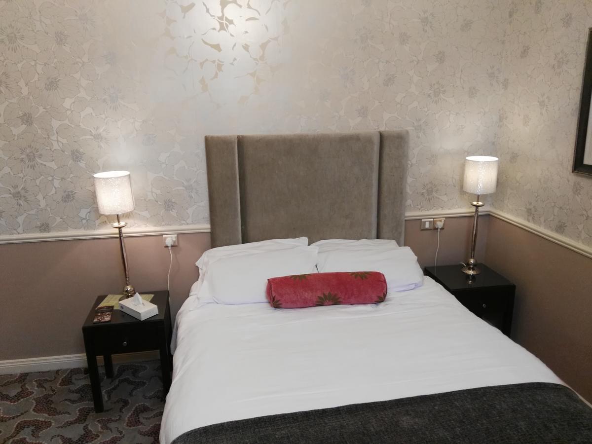 Naas Court Hotel Экстерьер фото