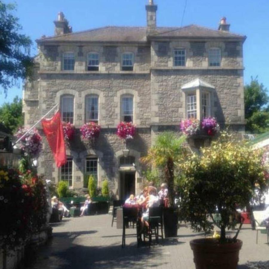 Naas Court Hotel Экстерьер фото